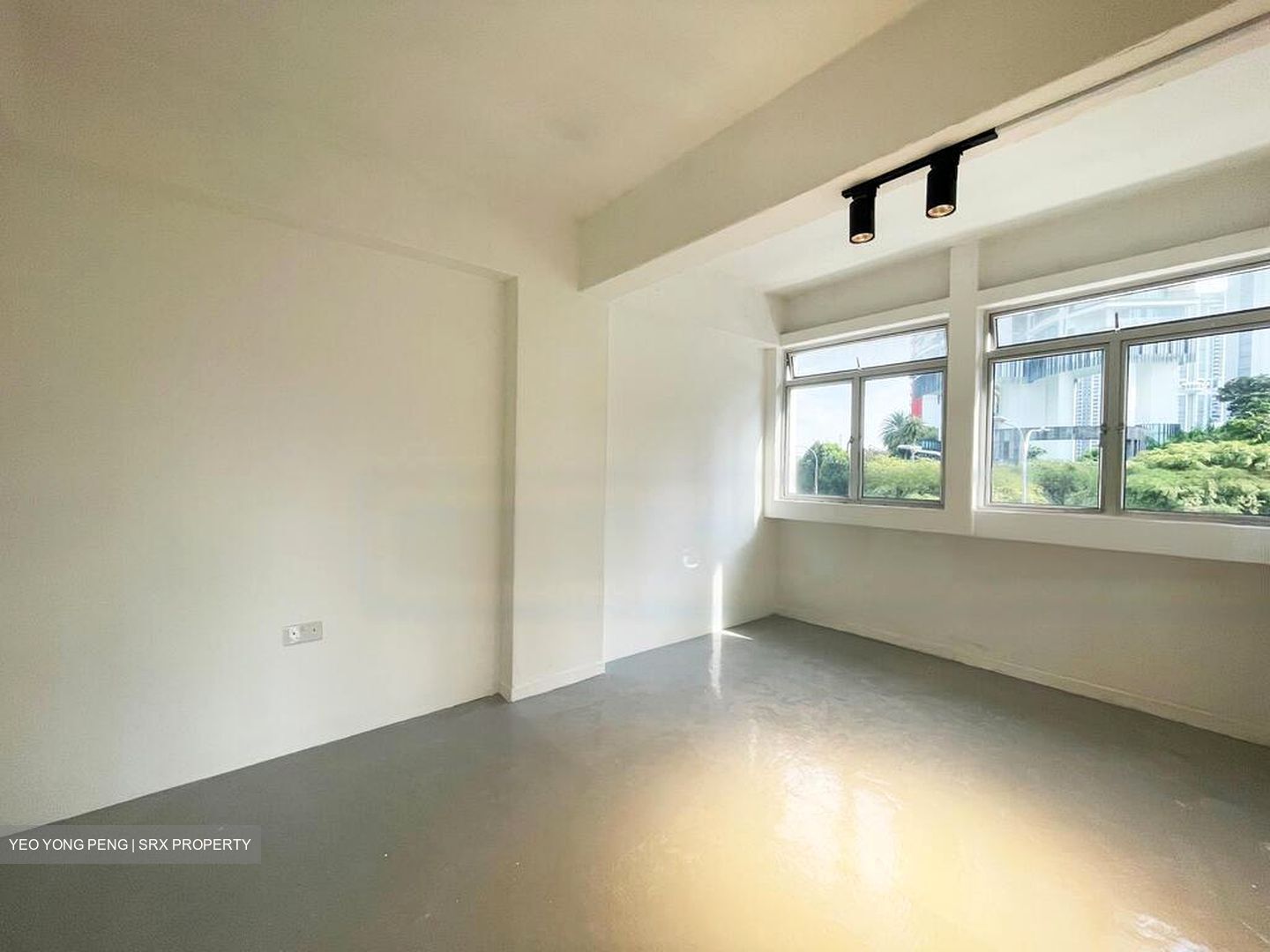 Balestier Hill Shopping Centre (D11), Office #464057011